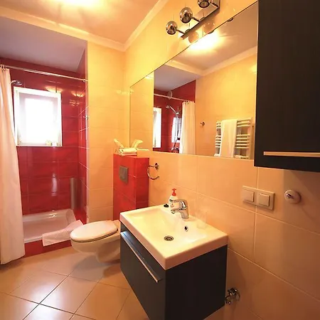 Nadmorski 4 Apartment *