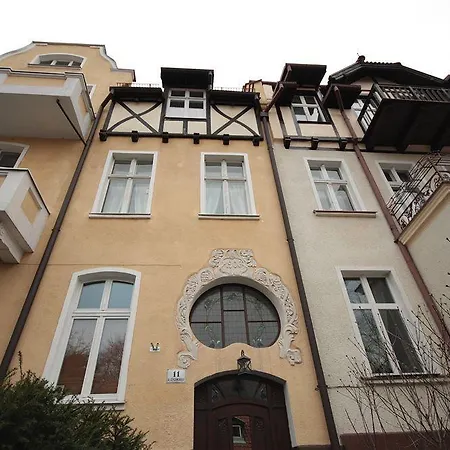 Apartament Nadmorski 4 *